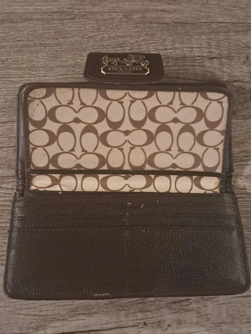 COACH Signature Canvas Continental Wallet in Brown/Tan